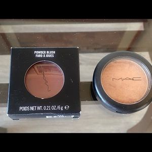 Lot of 2 MAC Blushes: Trace Gold EUC , Diva Don’t Care NIB